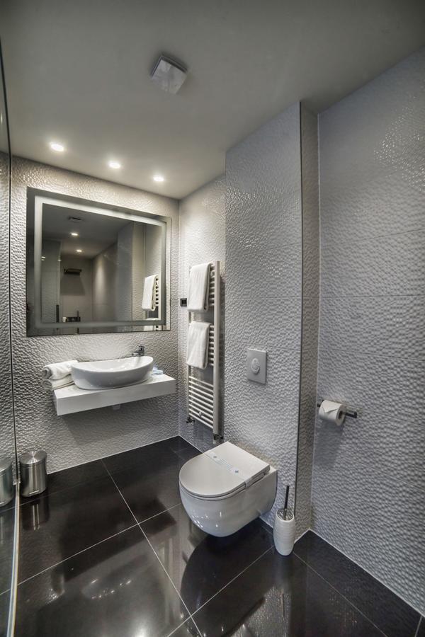 Hotel Forty Two Загреб Экстерьер фото