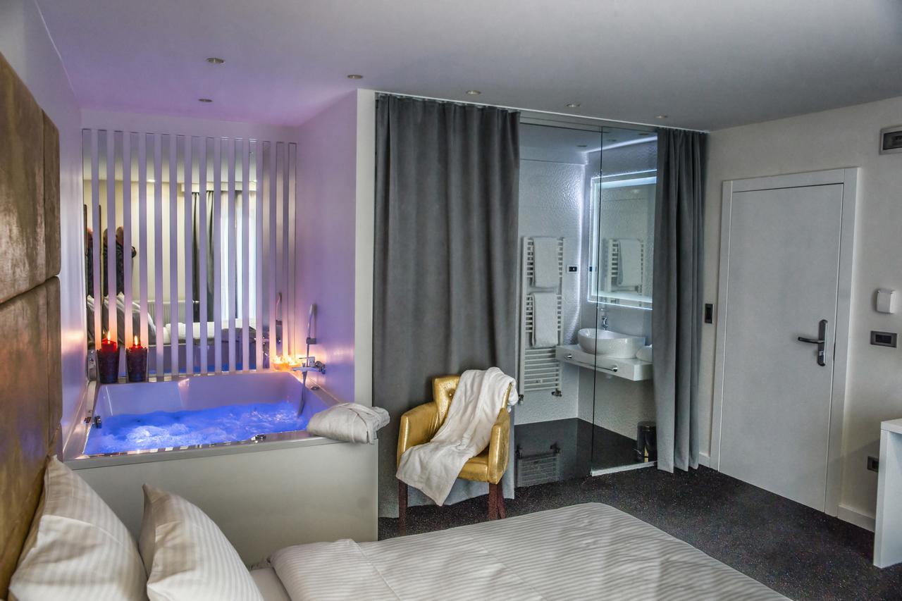 Hotel Forty Two Загреб Экстерьер фото
