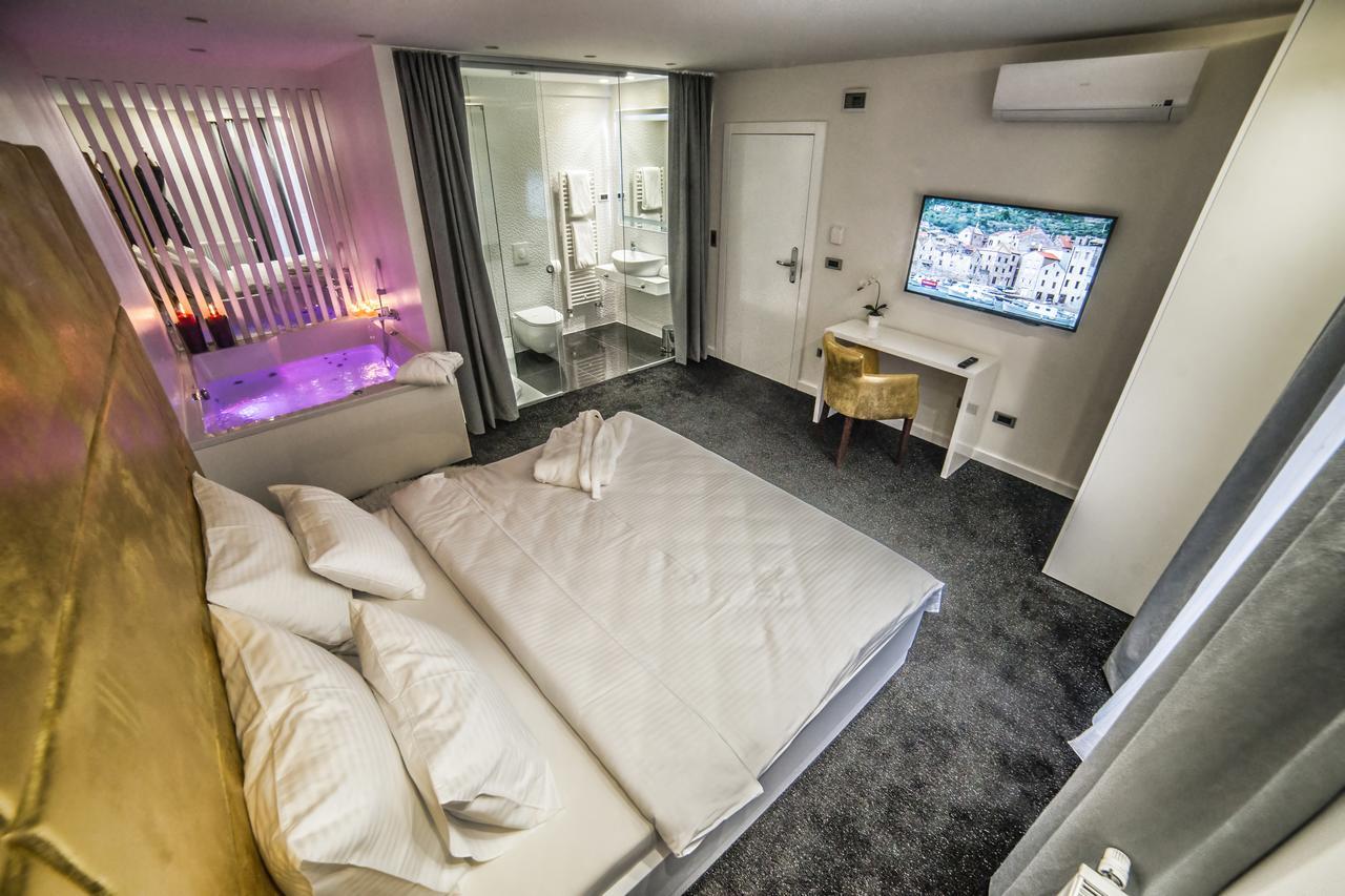 Hotel Forty Two Загреб Экстерьер фото